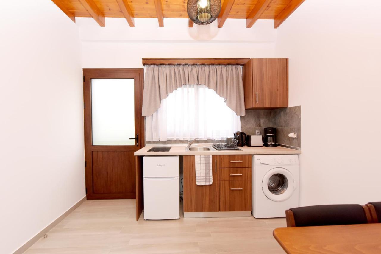 Paraskevi Luxury Apartments Kattavía Екстериор снимка